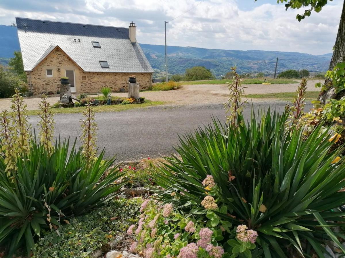 Appartement Charmant A Saint Come D'Olt Vue Montagne 80 M² Balconc 外观 照片