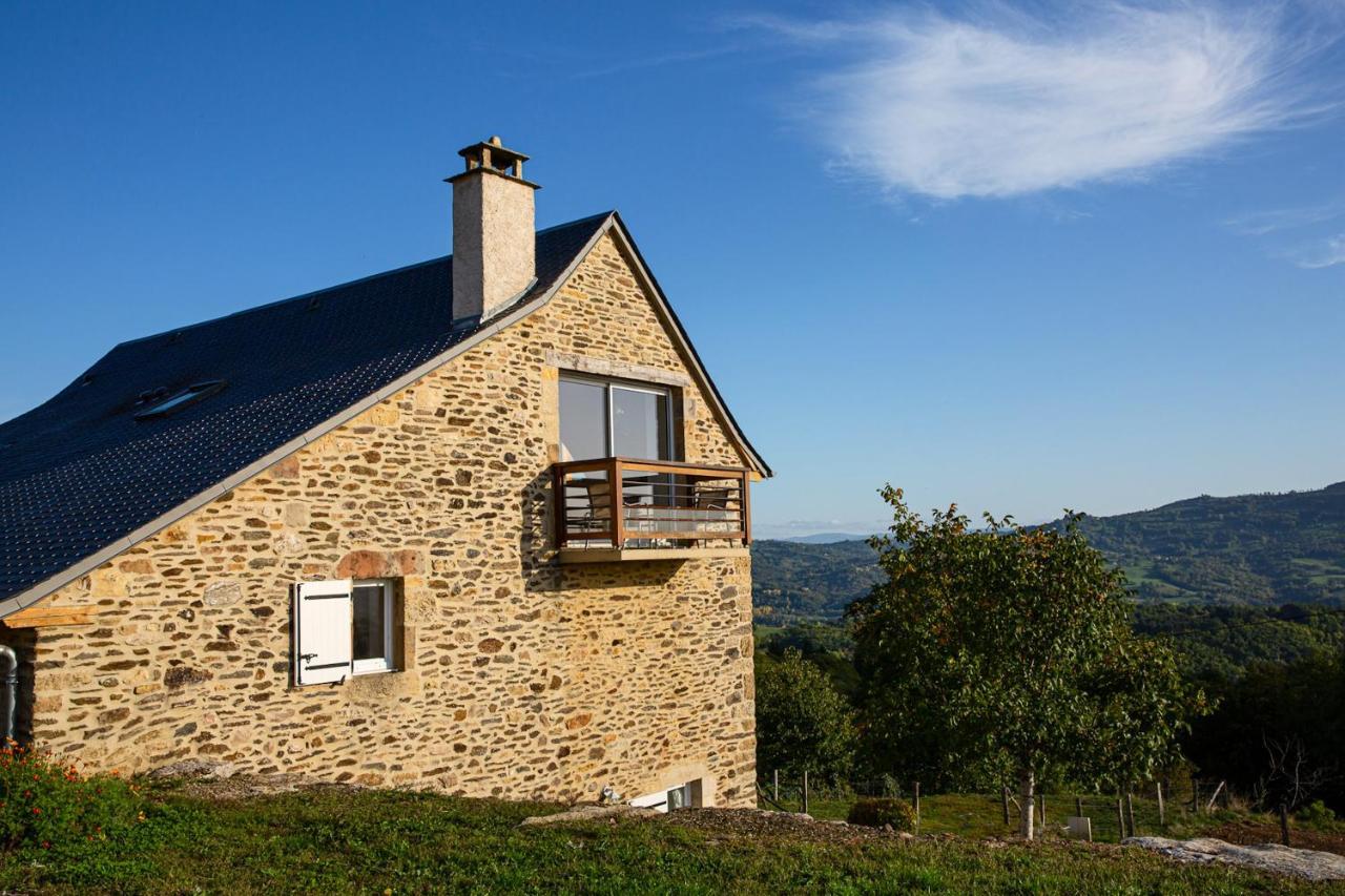 Appartement Charmant A Saint Come D'Olt Vue Montagne 80 M² Balconc 外观 照片